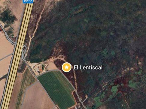 Terreno en Venta en Calle Montserrat, 1 en Los Dolores