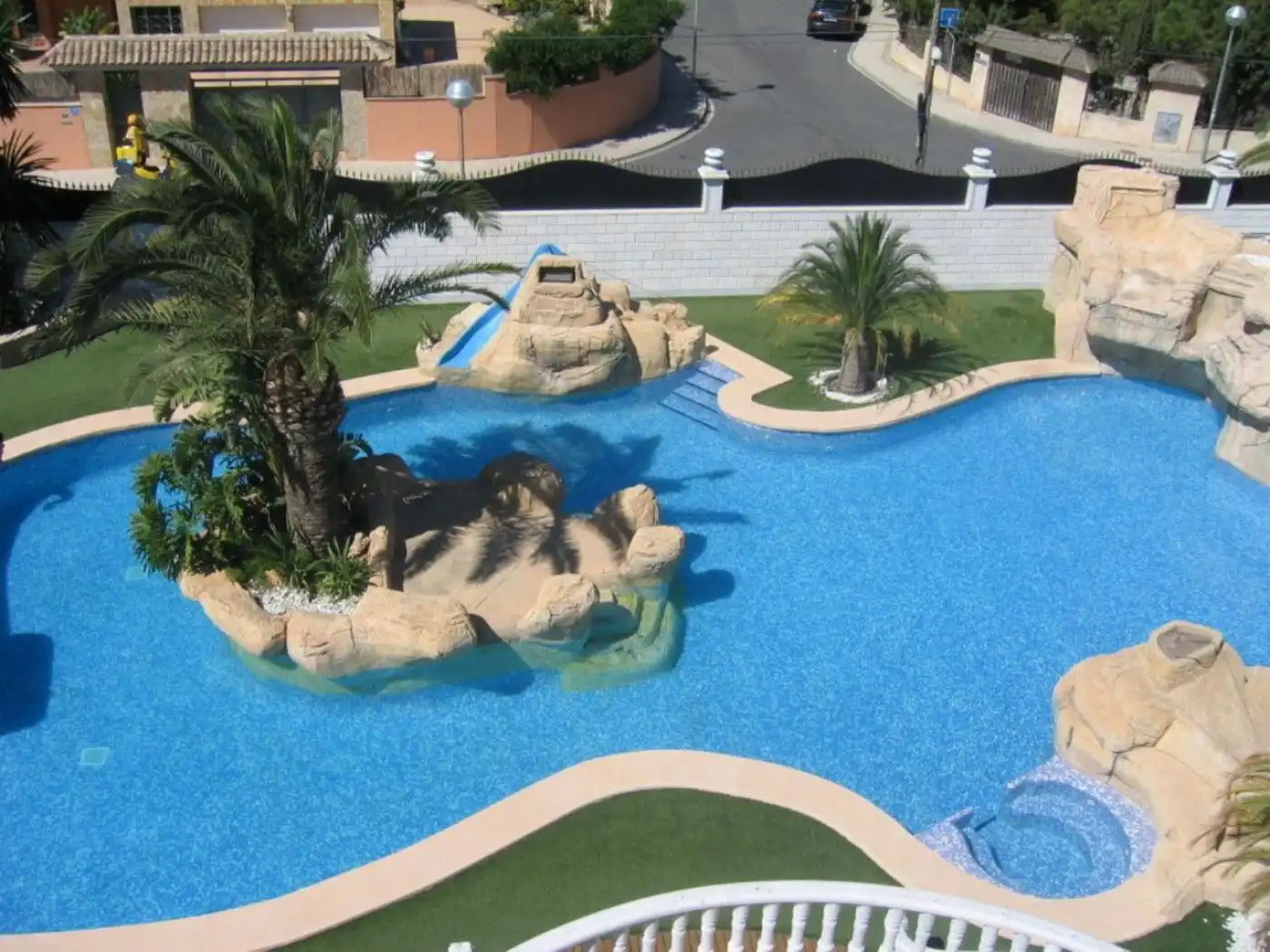 Villa con terrazza in vendita a Garbinet - Vistahermosa, imagen 4