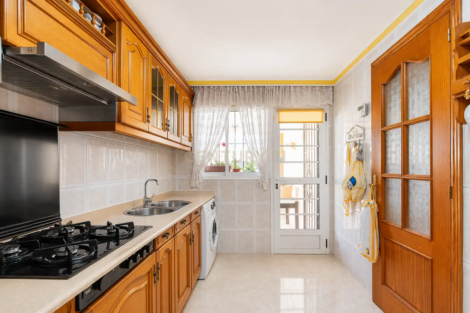 Cocina de Casa adosada en venta en La Nucia con Aire acondicionado, Trastero y Piscina
