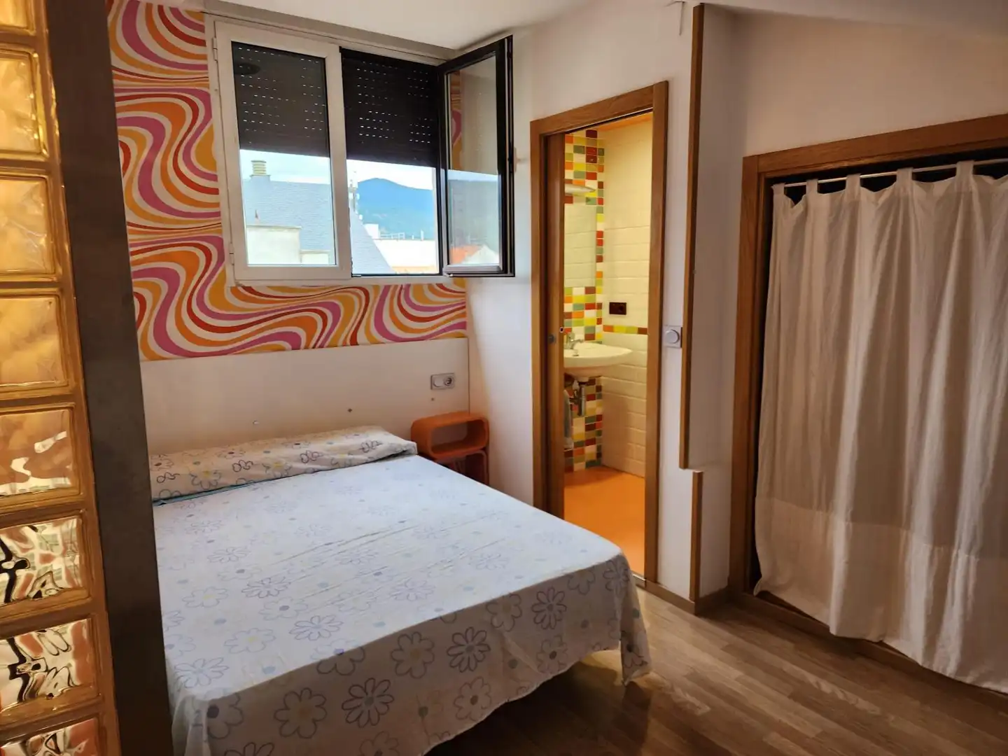 Dormitori de Àtic en venda en Jaca amb Calefacció, Parquet i Traster