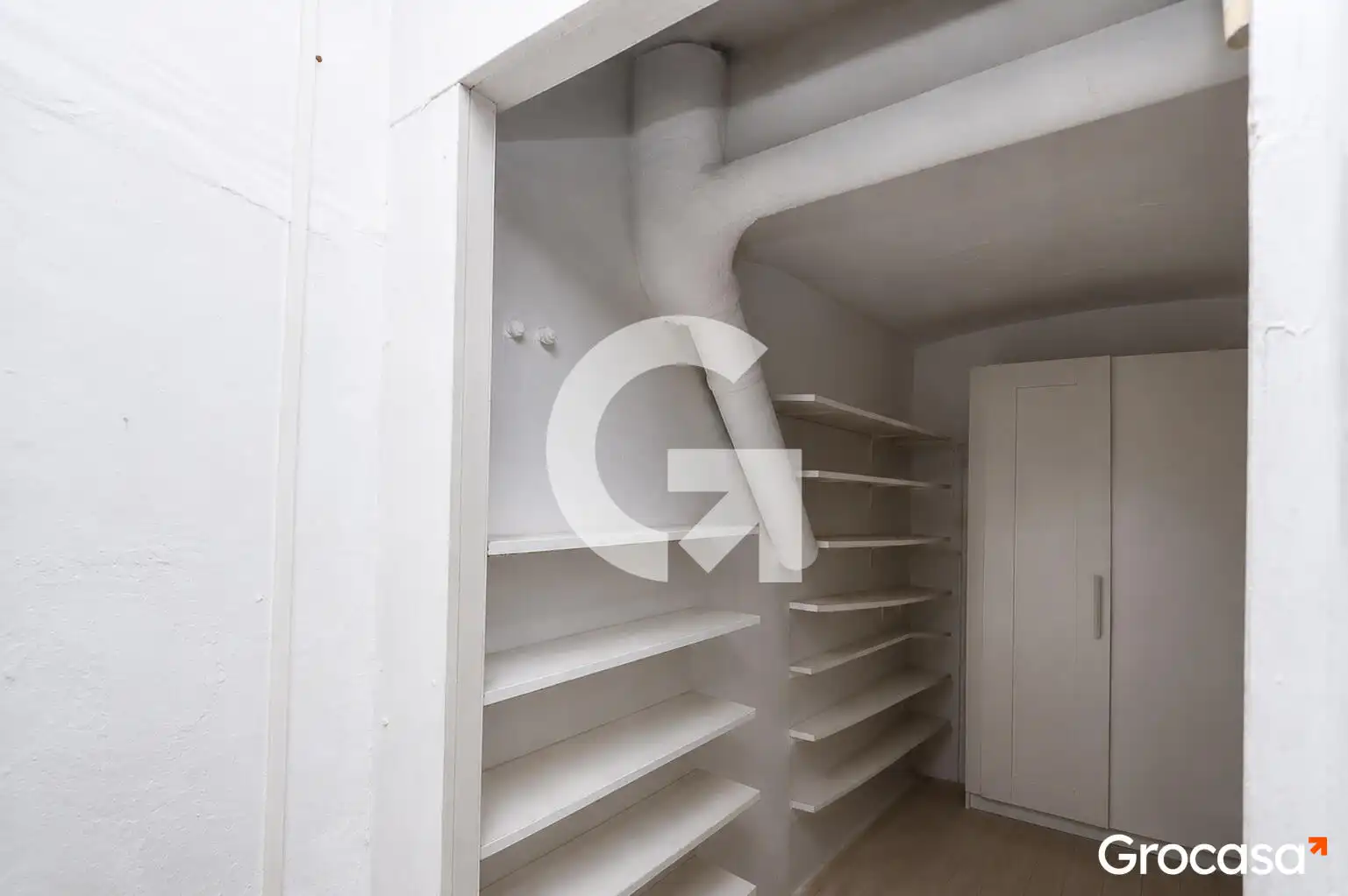 Piso en venta en L'Hospitalet de Llobregat con Terraza