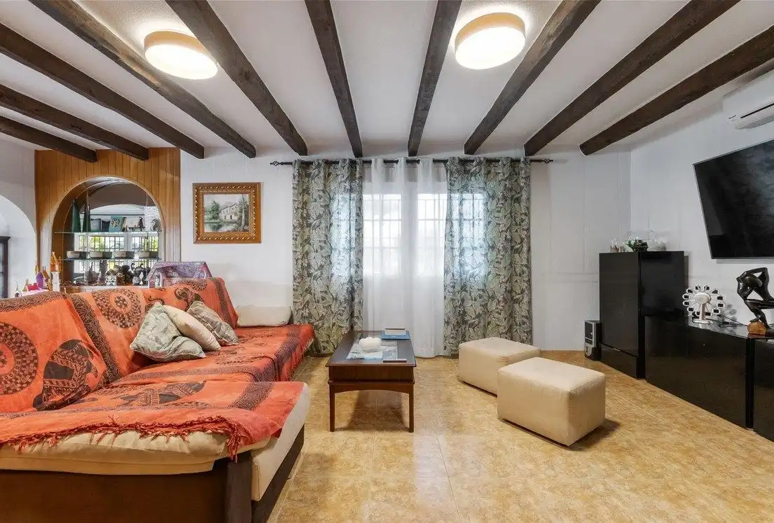 Chalet con piscina en venta en Los Balcones - Los Altos, imagen 12