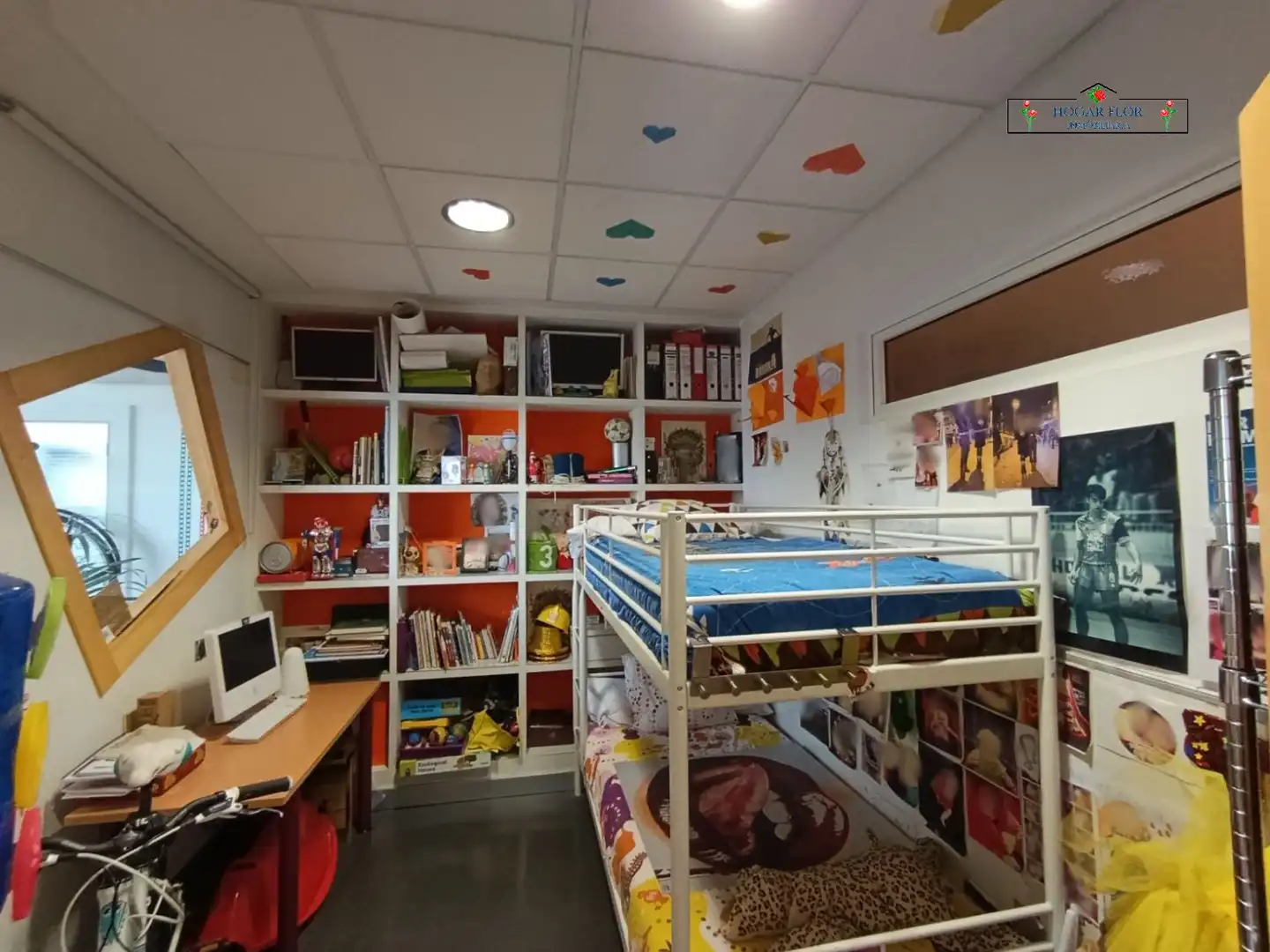 Schlafzimmer von Loft zum Verkauf in Salamanca mit Klimaanlage, Heizung und Möbliert