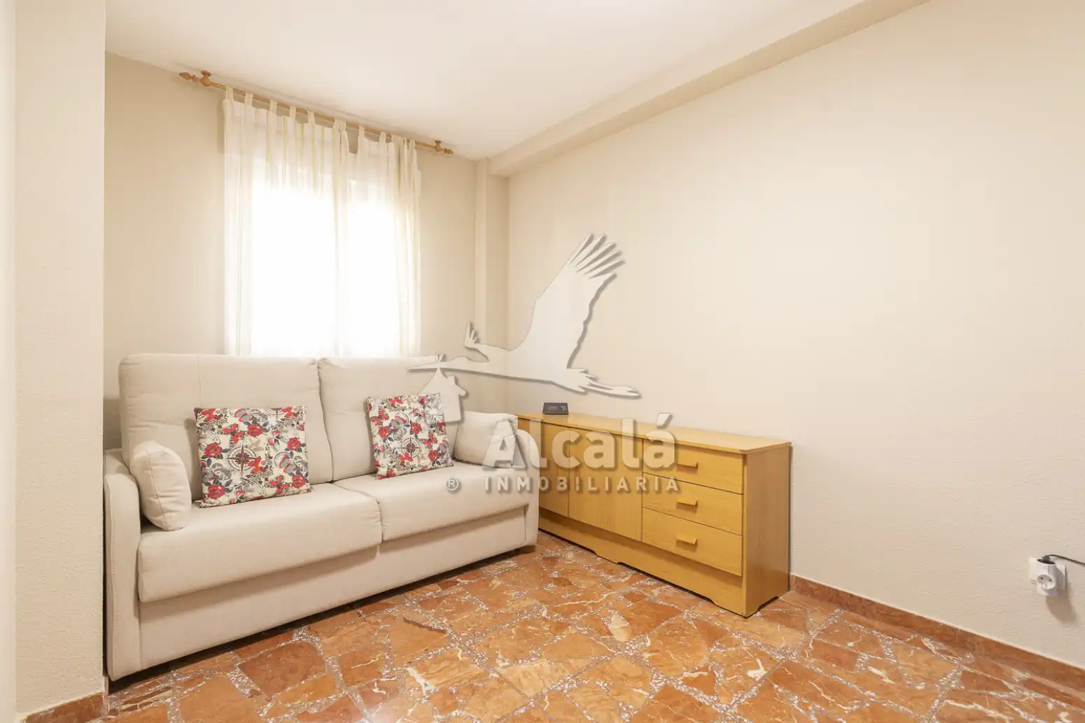Schlafzimmer von Einfamilien-Reihenhaus zum Verkauf in Alcalá de Henares mit Heizung, Parkett und Schwimmbad