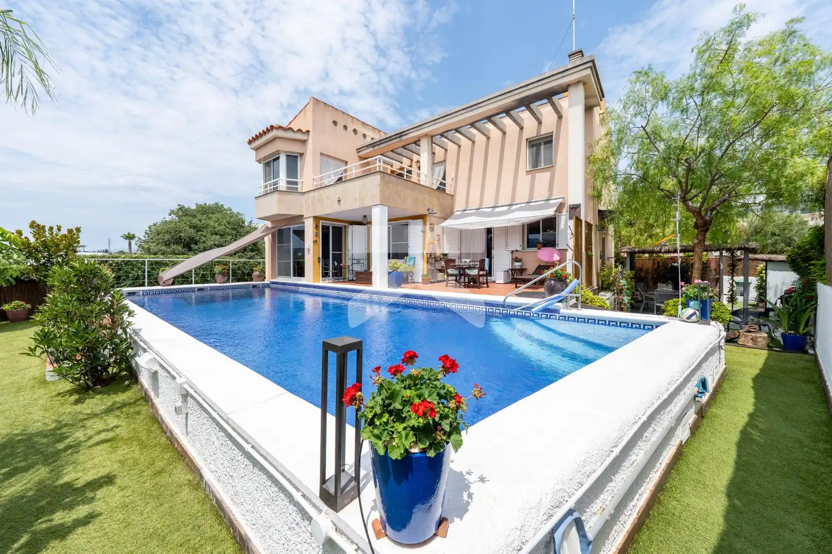 Vista exterior de Casa o chalet en venta en Amposta con Aire acondicionado, Calefacción y Parquet