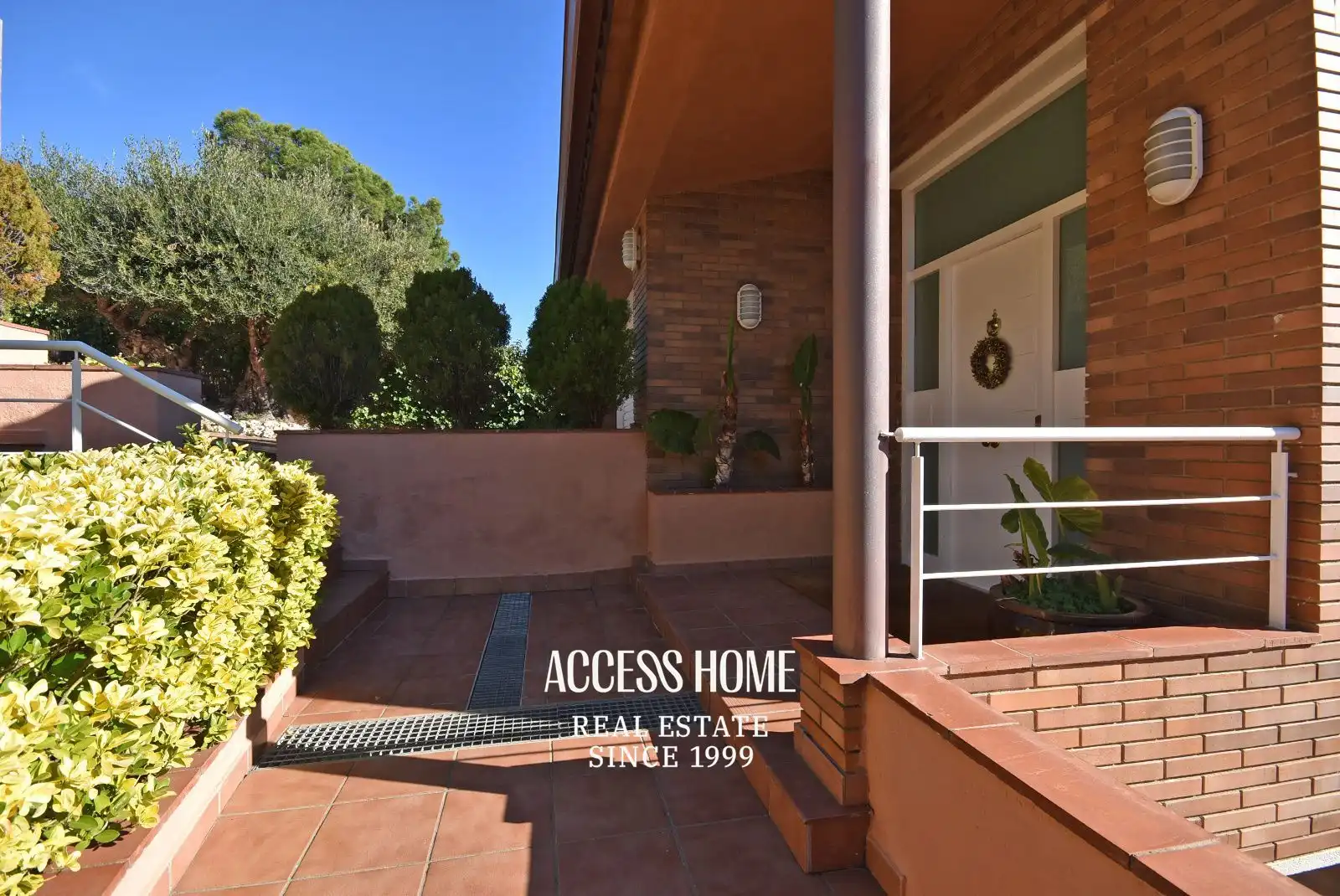 Vista exterior de Casa o chalet en venta en Premià de Dalt con Aire acondicionado, Calefacción y Terraza