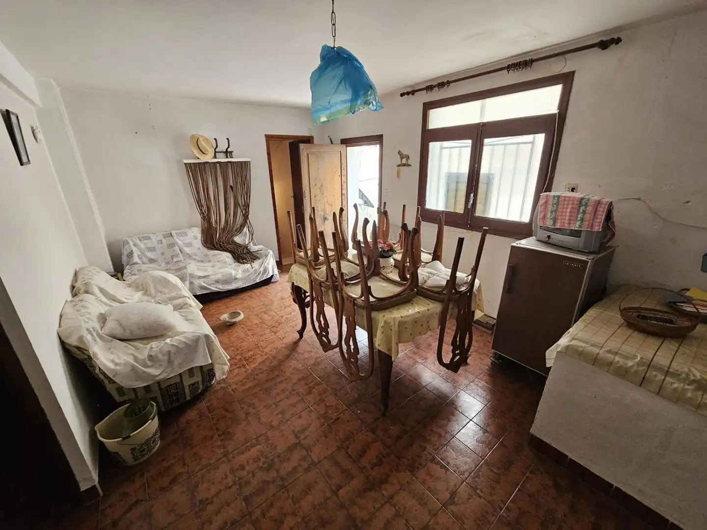 Sala de estar de Casa o chalet en venta en Chodos / Xodos con Calefacción, Trastero y Amueblado