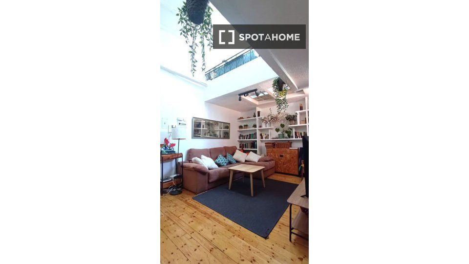 Sala d'estar de Pis de lloguer en  Madrid Capital amb Aire condicionat, Calefacció i Moblat