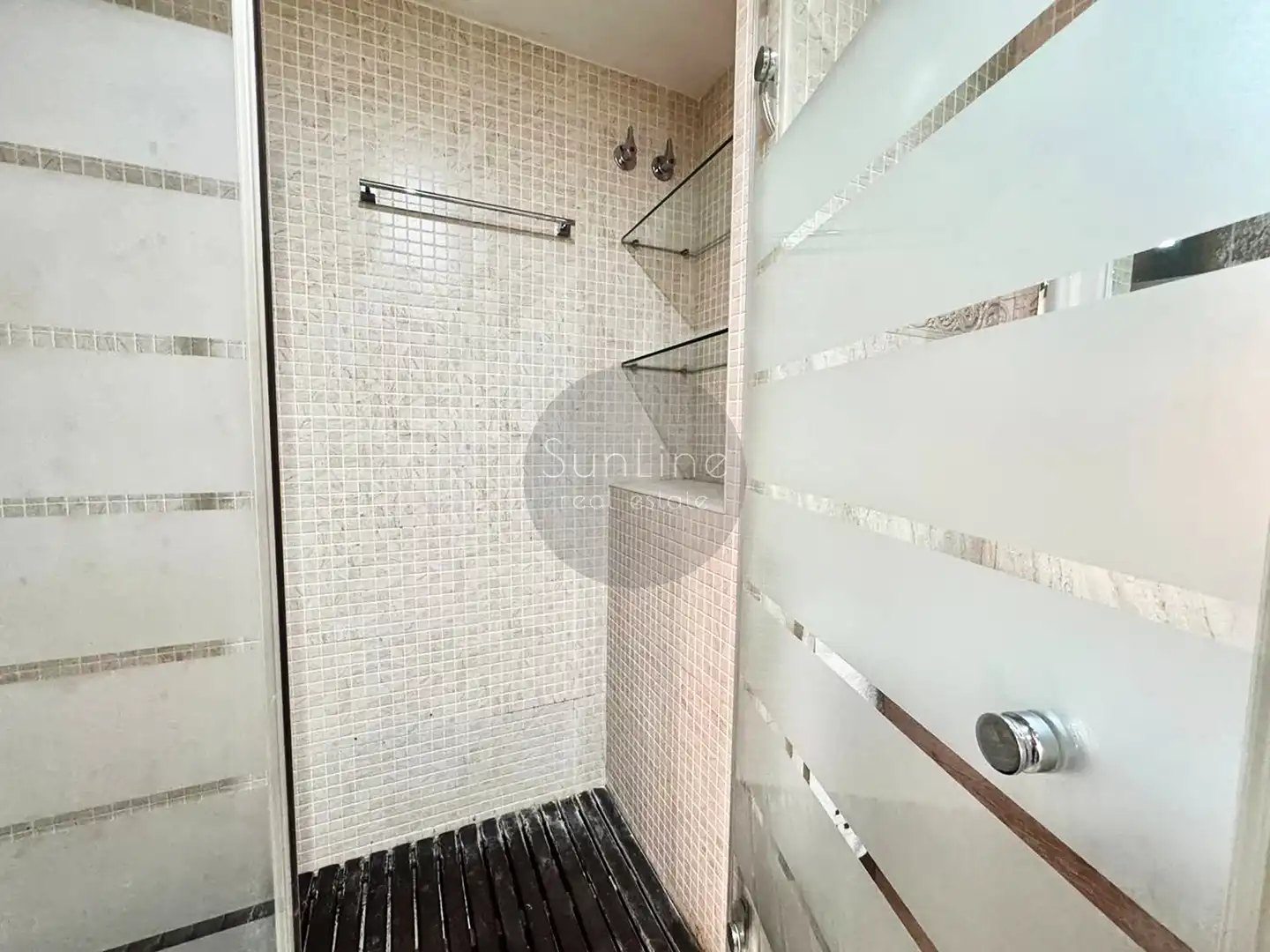 House with pool for sale in Carrer Font de la Carrasquera, imagen 156