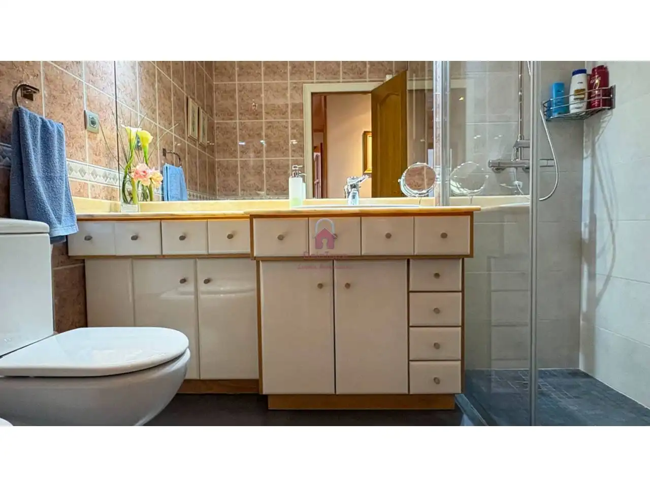 Baño de Piso en venta en Terrassa con Aire acondicionado, Calefacción y Parquet