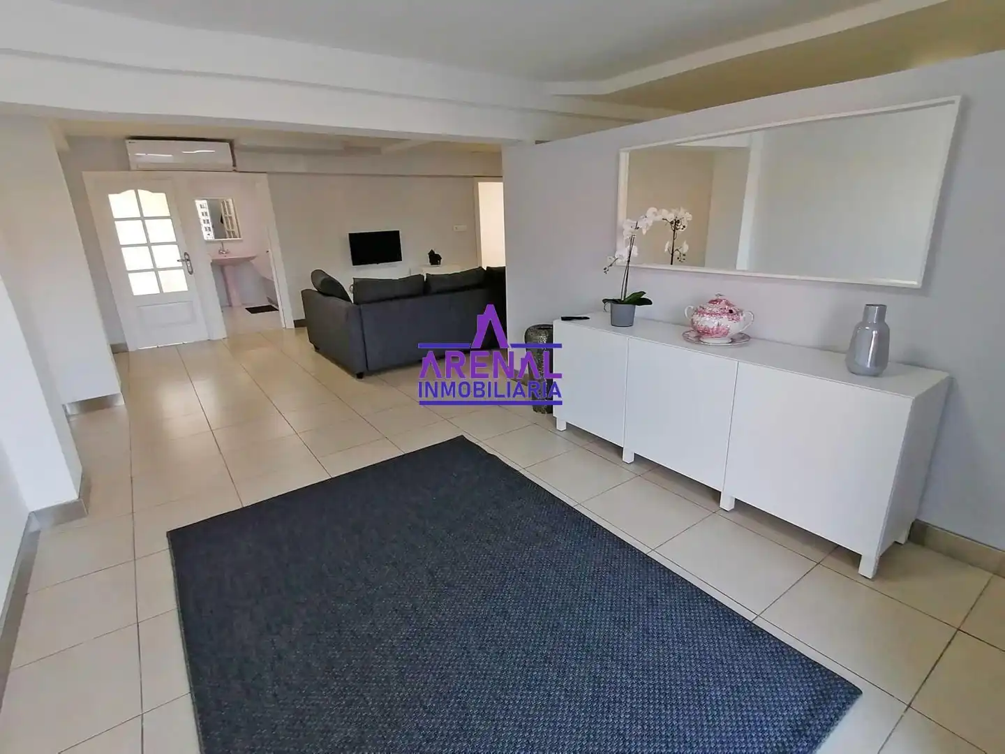 Sala d'estar de Casa o xalet en venda en A Pobra do Caramiñal amb Calefacció, Jardí privat i Terrassa