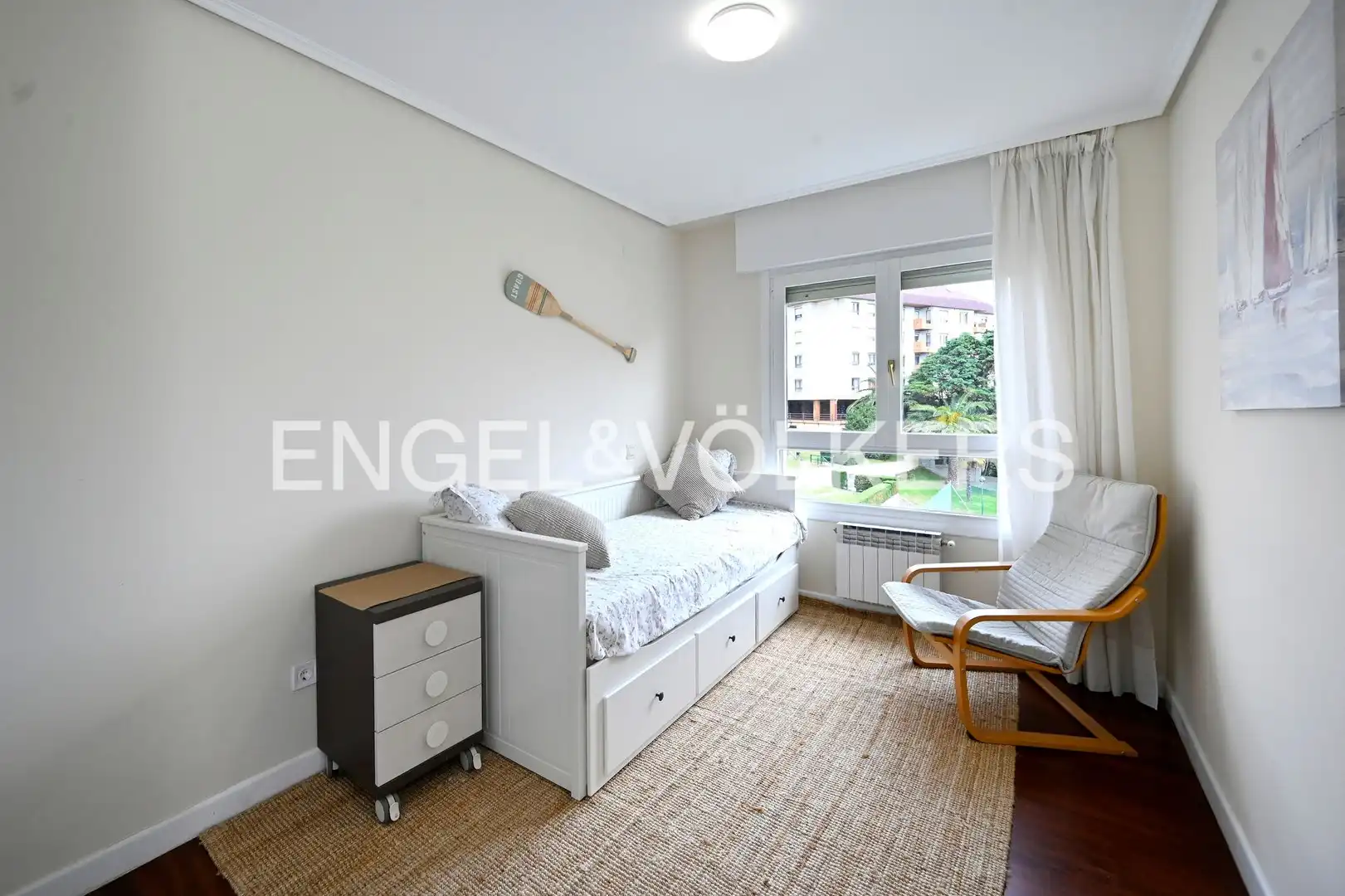 Schlafzimmer von Wohnung zum Verkauf in Santander mit Heizung, Privatgarten und Abstellraum