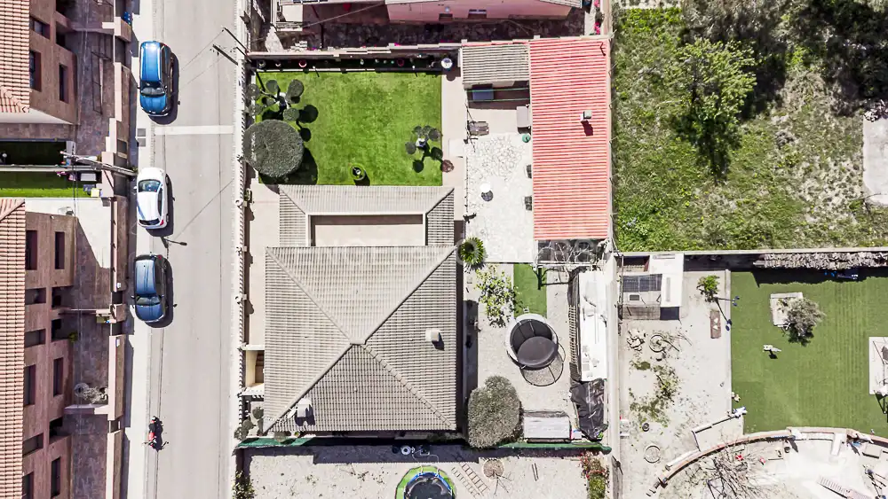 Vista exterior de Casa o xalet en venda en La Torre de Claramunt amb Aire condicionat, Calefacció i Jardí privat