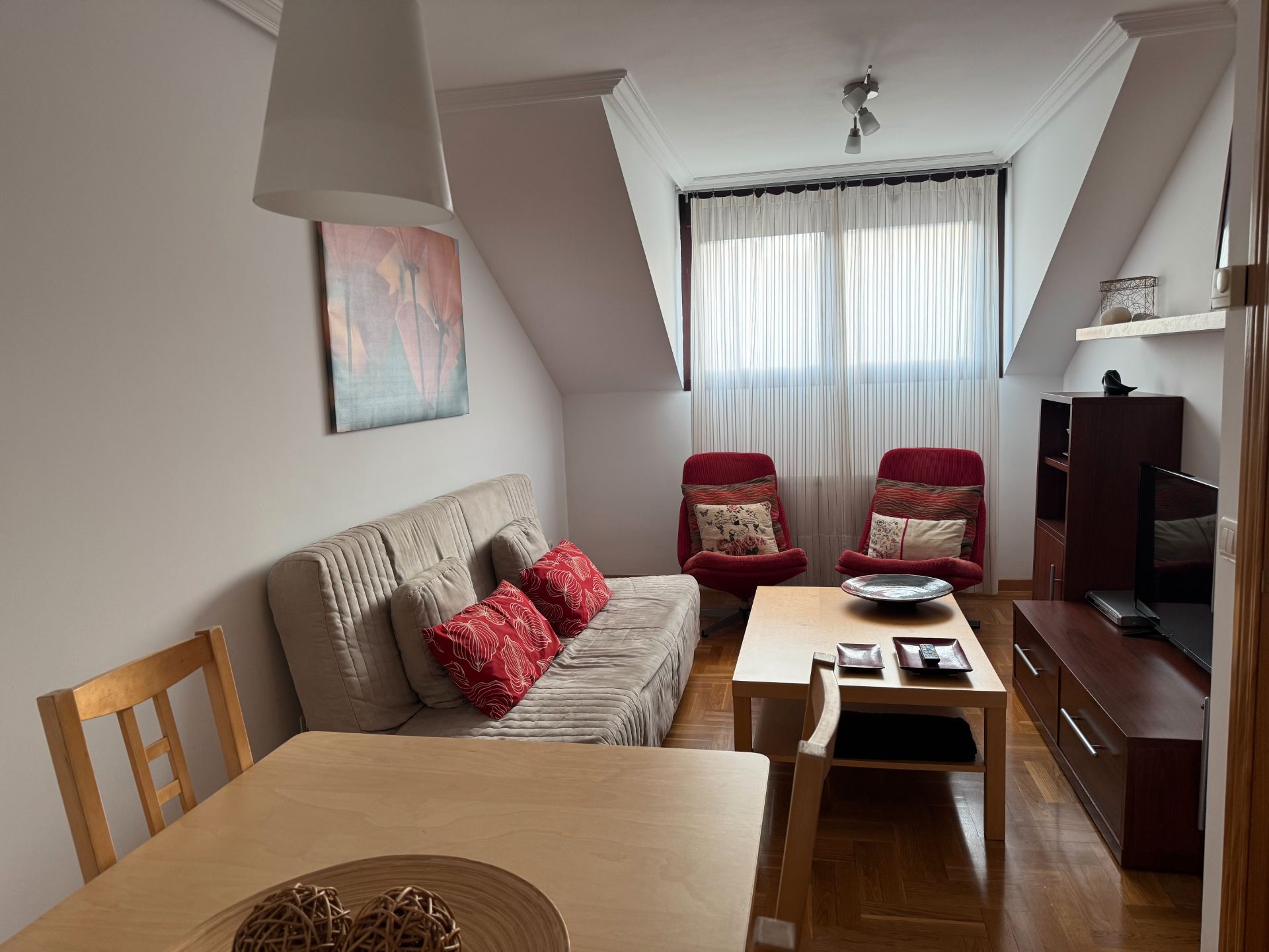 Sala d'estar de Pis en venda en Ribadesella amb Calefacció i Moblat