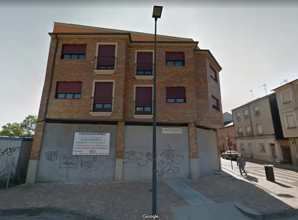Local comercial en venda a Zona Alta, imagen 2