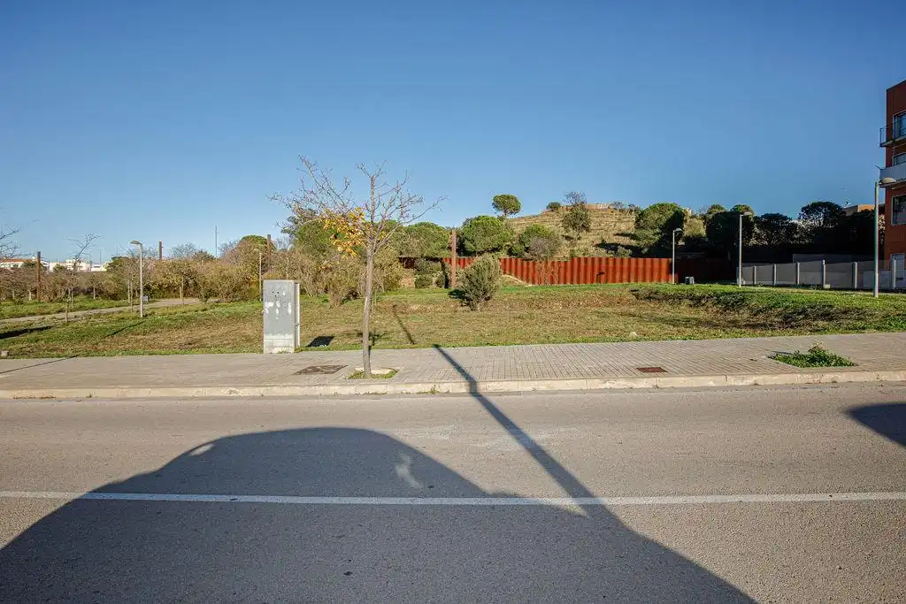 Residential land for sale in Avinguda Antoni Margarits, imagen 3