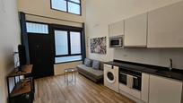 Living room of Apartment for sale in  Madrid Capital  with Air Conditioner, Heating and Alarm