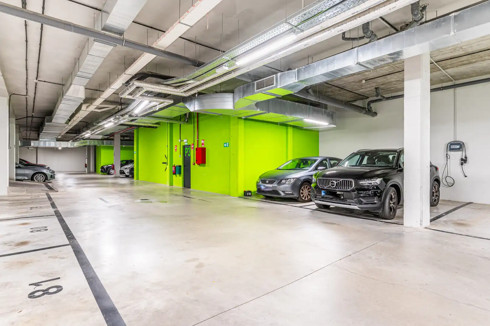 Parking of Flat for sale in Las Rozas de Madrid  with Air Conditioner, Heating and Private garden