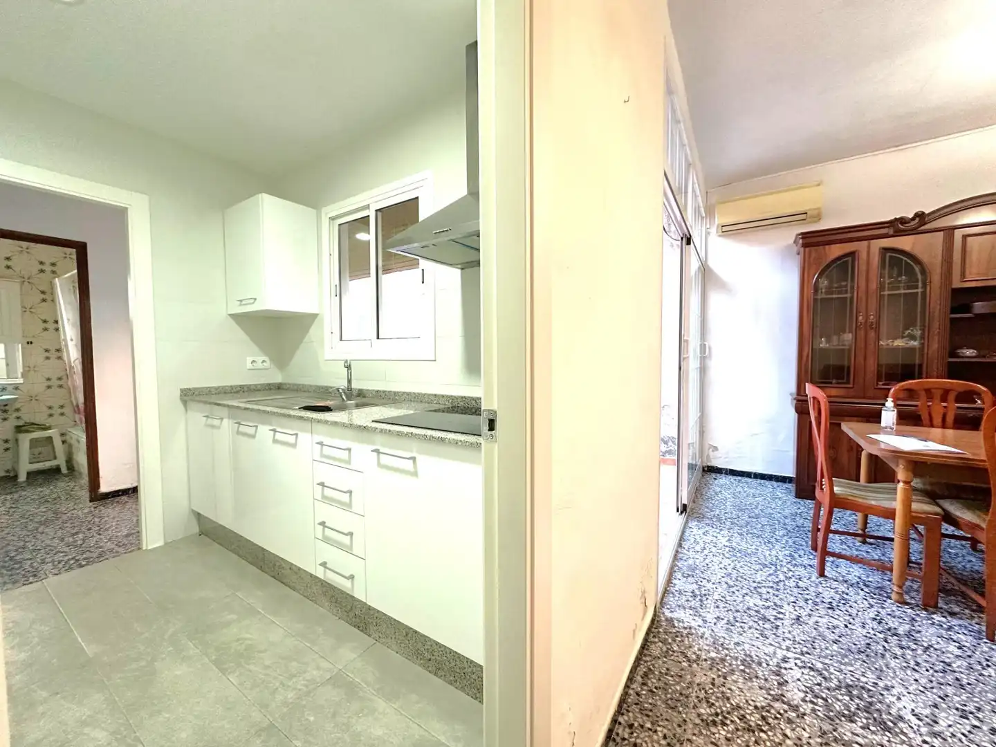 Kitchen of Houses for sale in La Pobla Llarga  with Terrace, Storage room and Balcony