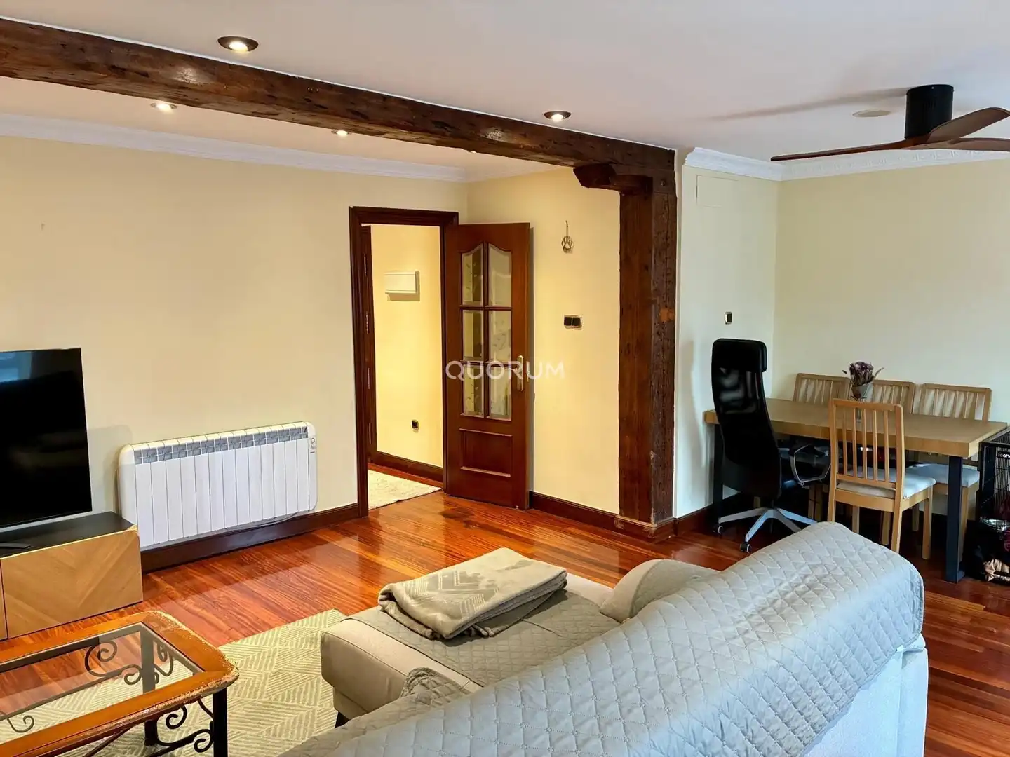Sala de estar de Piso en venta en Erandio con Calefacción, Trastero y Amueblado