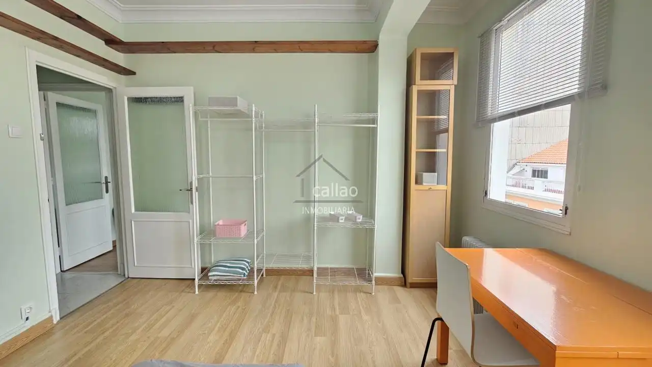Bedroom of Flat for share in Ferrol  with Heating and Furnished