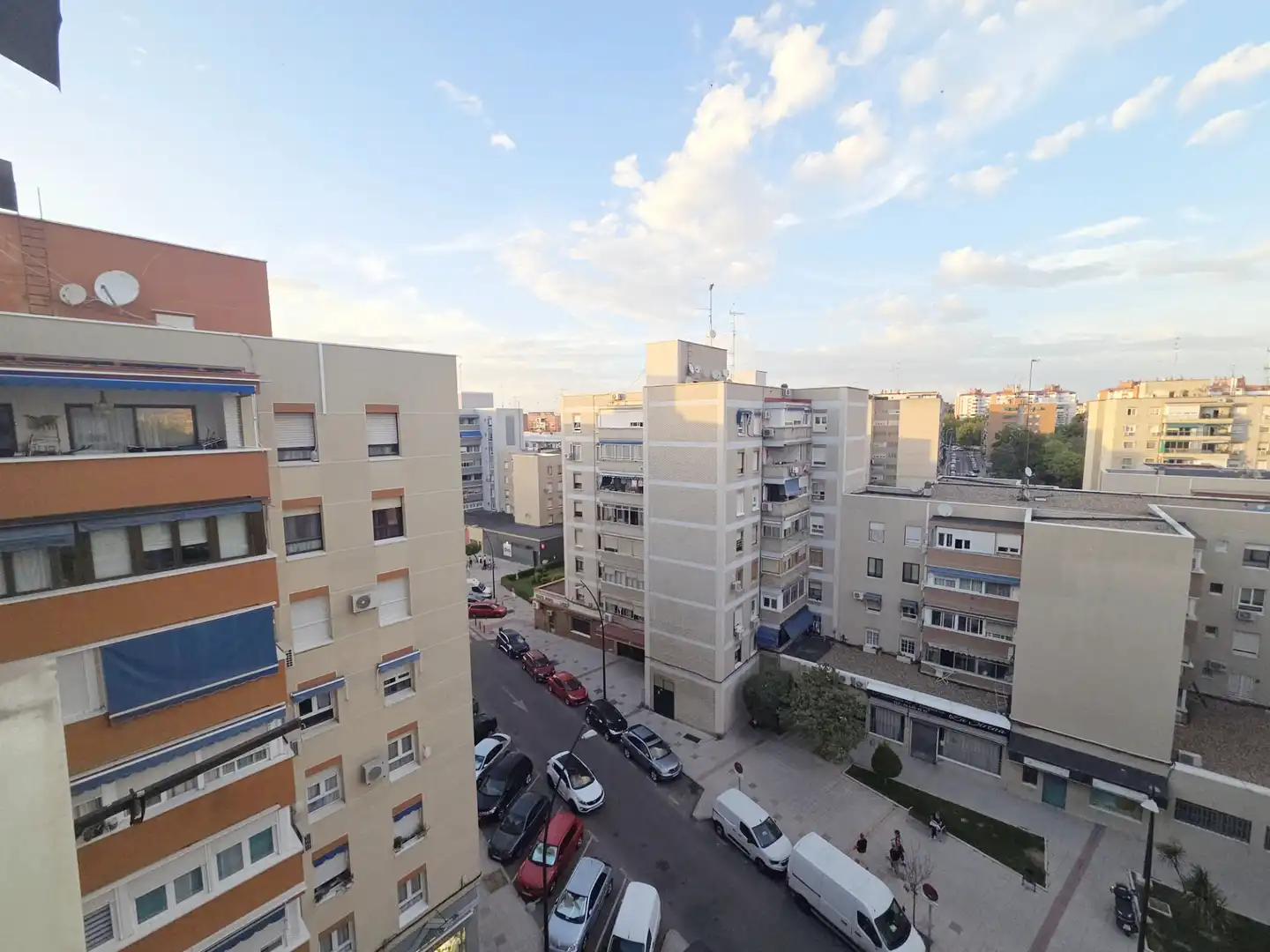 Vista exterior de Piso en venta en Sur - PAU 4