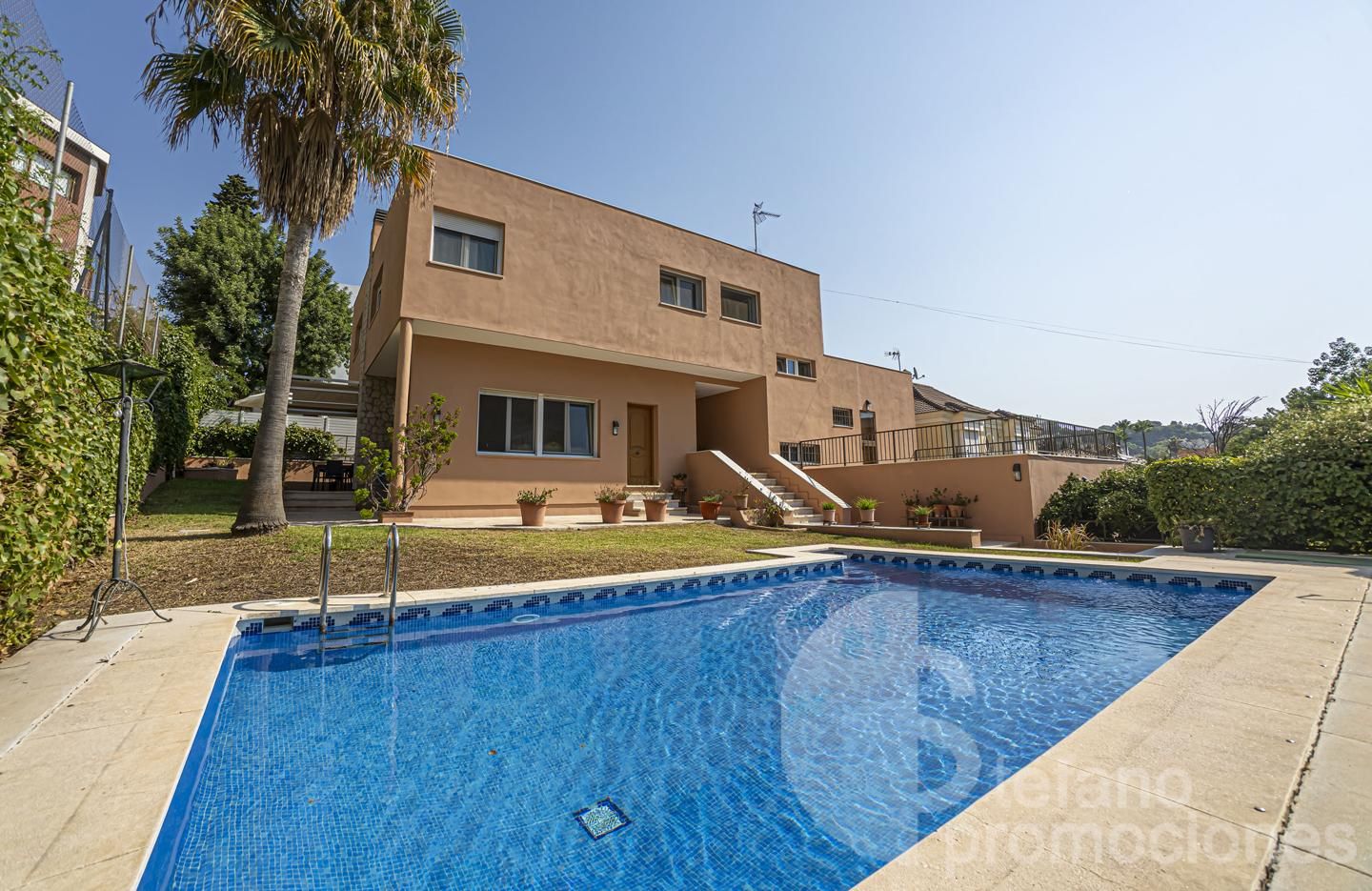 Exterior view of House or chalet for sale in Málaga Capital  with Air Conditioner, Private garden and Terrace