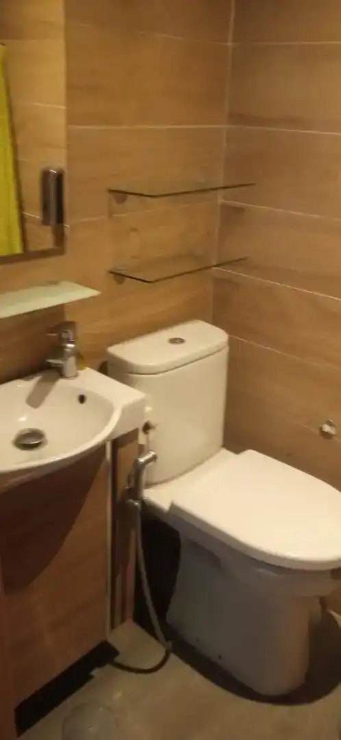 Badezimmer von Wohnungen zur Miete in Cangas  mit Privatgarten, Möbliert und Ofen