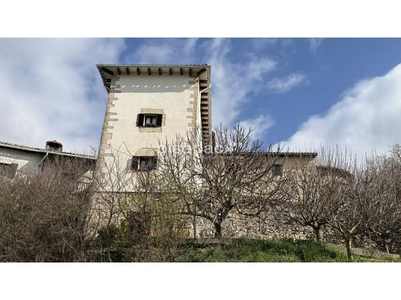 Vista exterior de Finca rústica en venda en Ezcabarte amb Calefacció