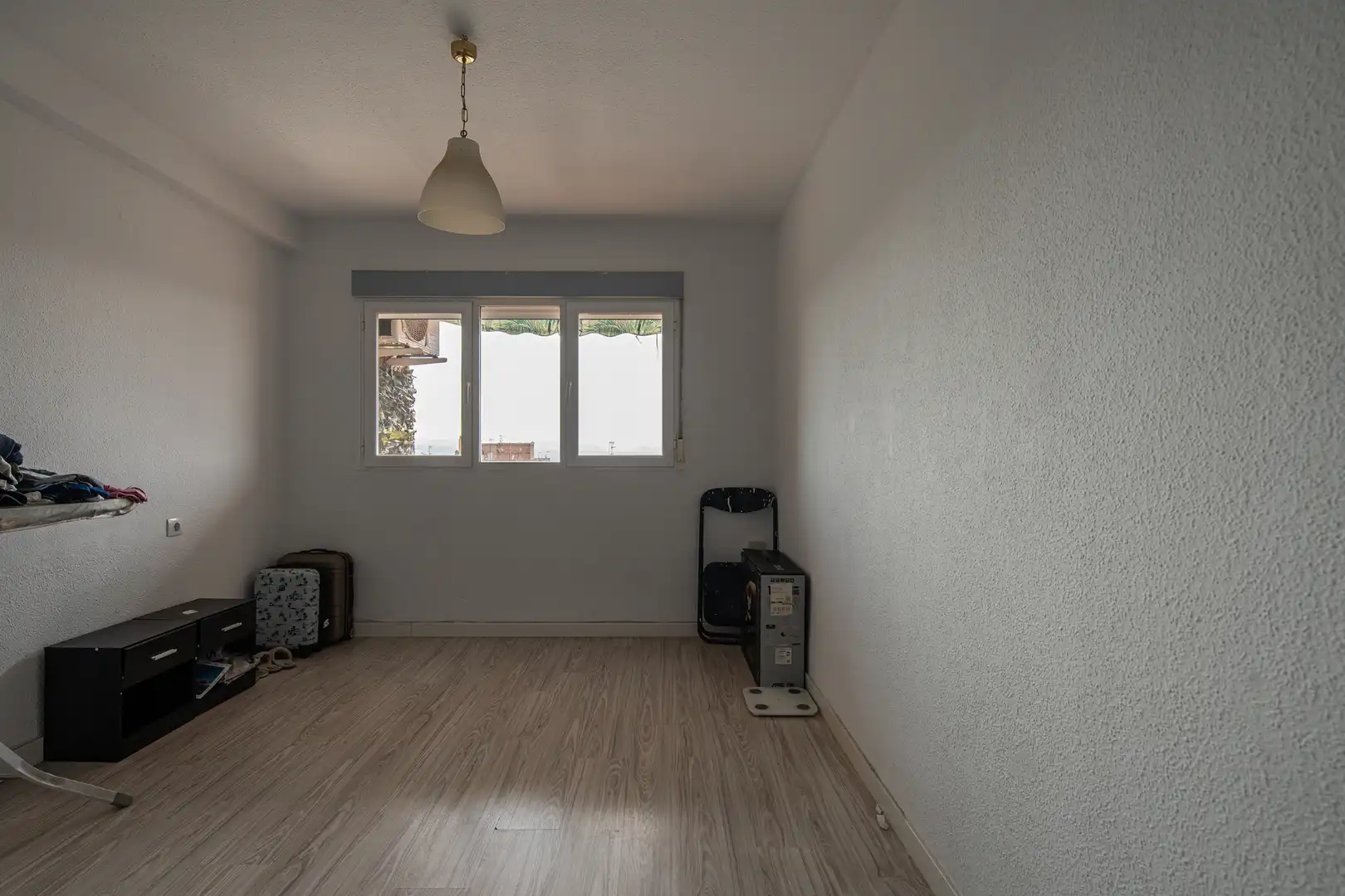 Flat for sale in Granada  with Air Conditioner, Parquet flooring and Terrace