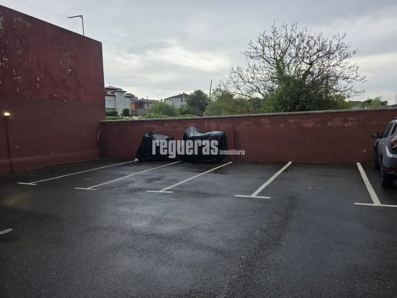Parking of Apartments for sale in Avilés  with Heating, Storage room and Furnished