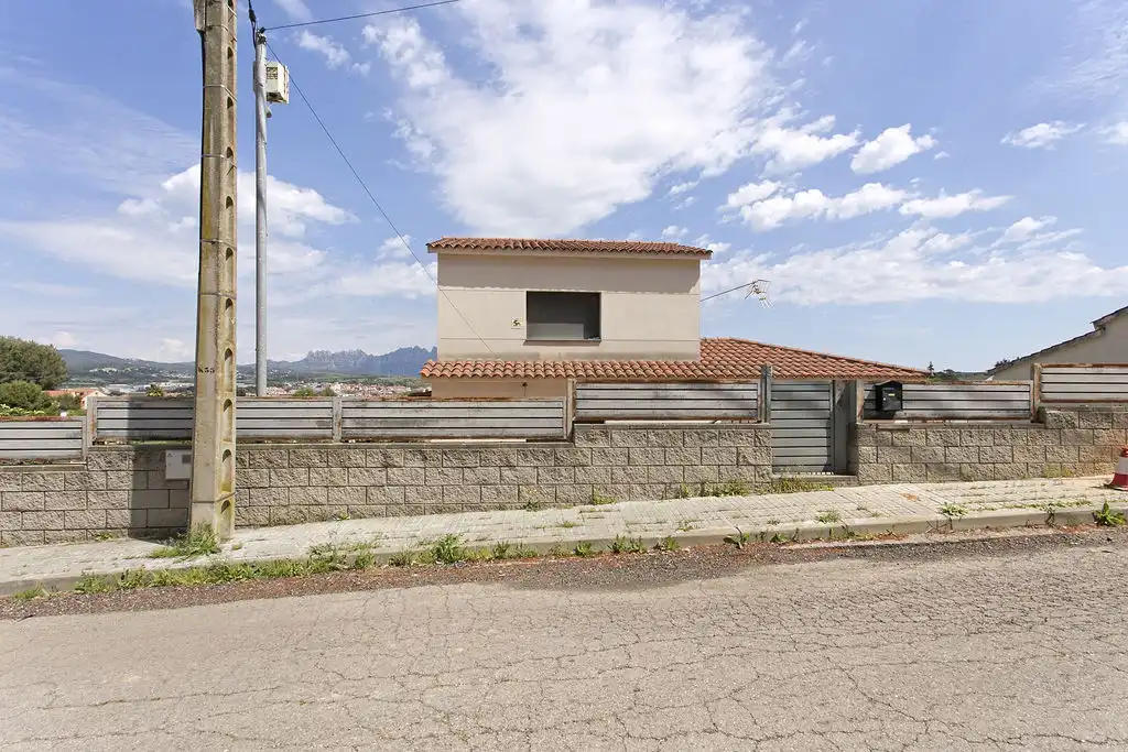 Exterior view of Houses for sale in Piera