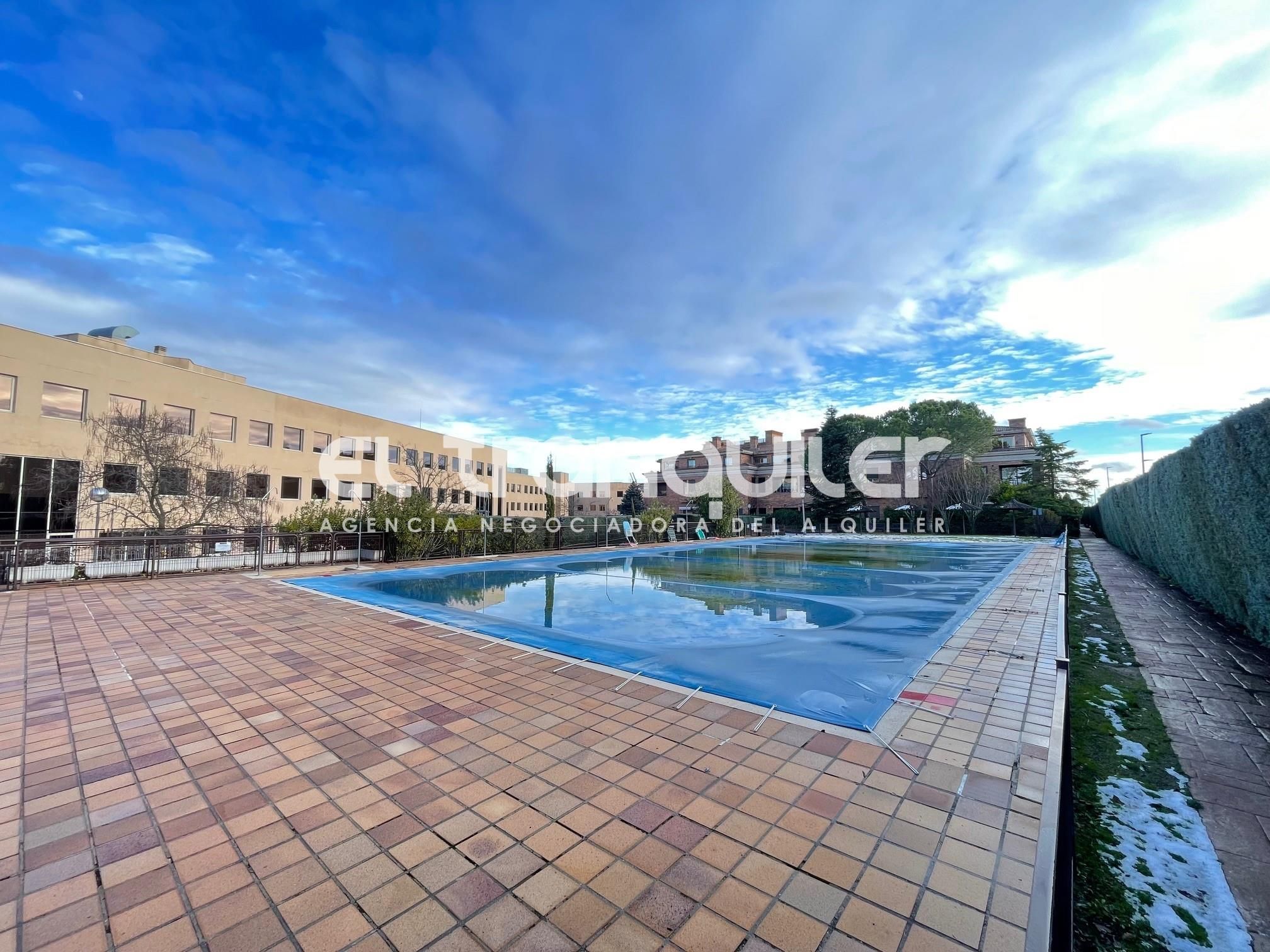 Piso de alquiler en Calle Playa de Sitges, El Pinar - Punta Galea