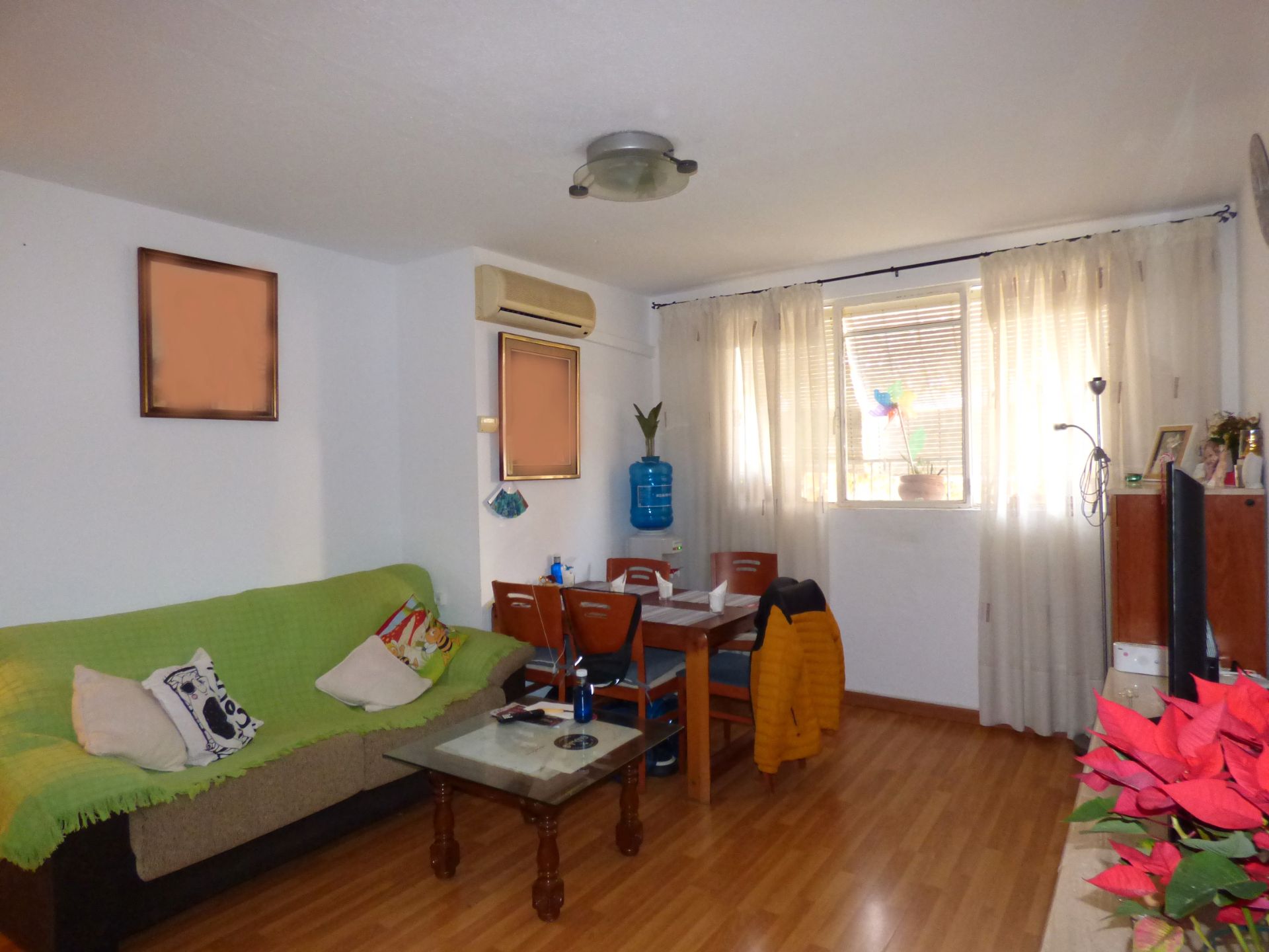 Sala d'estar de Pis en venda en Badia del Vallès amb Aire condicionat, Parquet i Traster