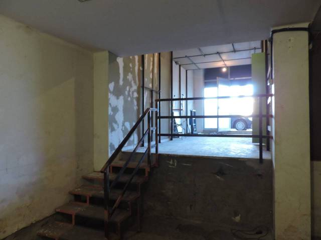 Local comercial en Alquiler en DE CANOVELLES en Can Gili