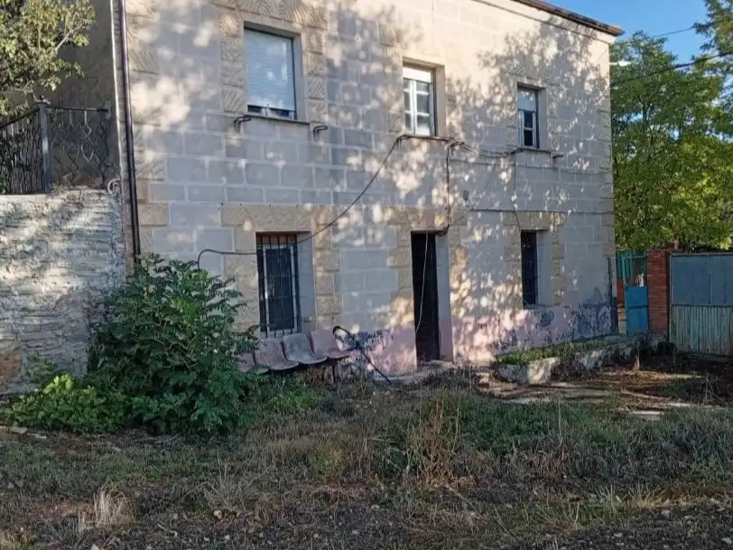 Vista exterior de Casa o chalet en venta en Santa María Ribarredonda, Burgos