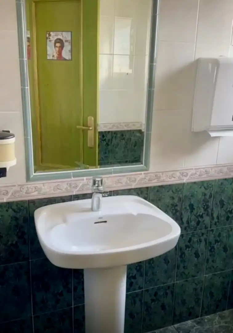 Baño de Edificio en venta en Elda