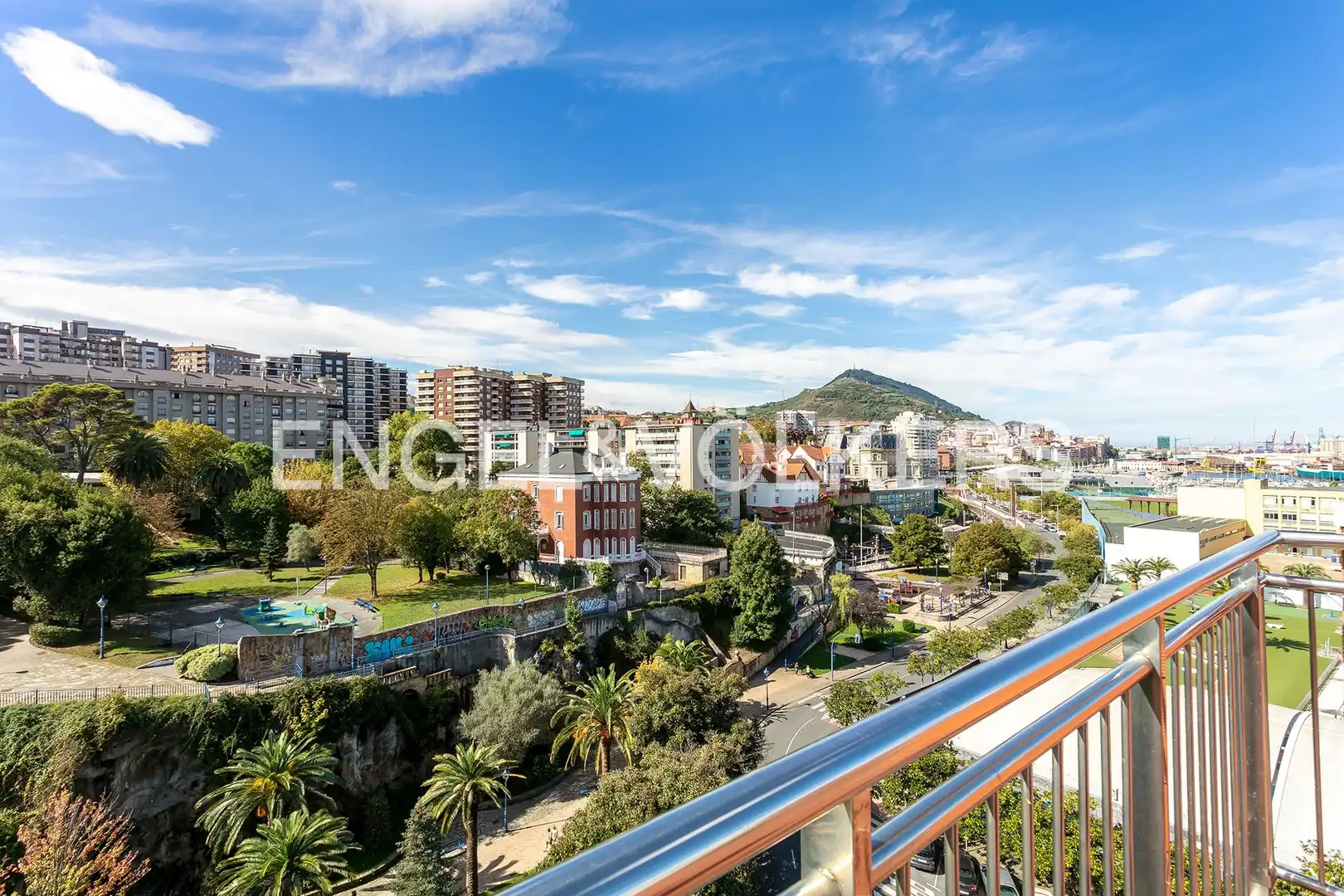 Vista exterior de Dúplex en venda en Casco Viejo - Muelle