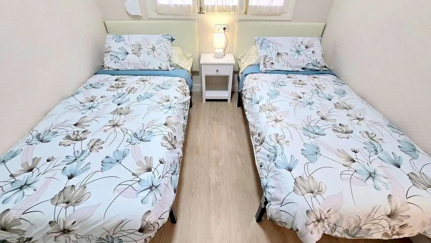 Apartments for rent in De La Rioja, 129, Playa de Gandia
