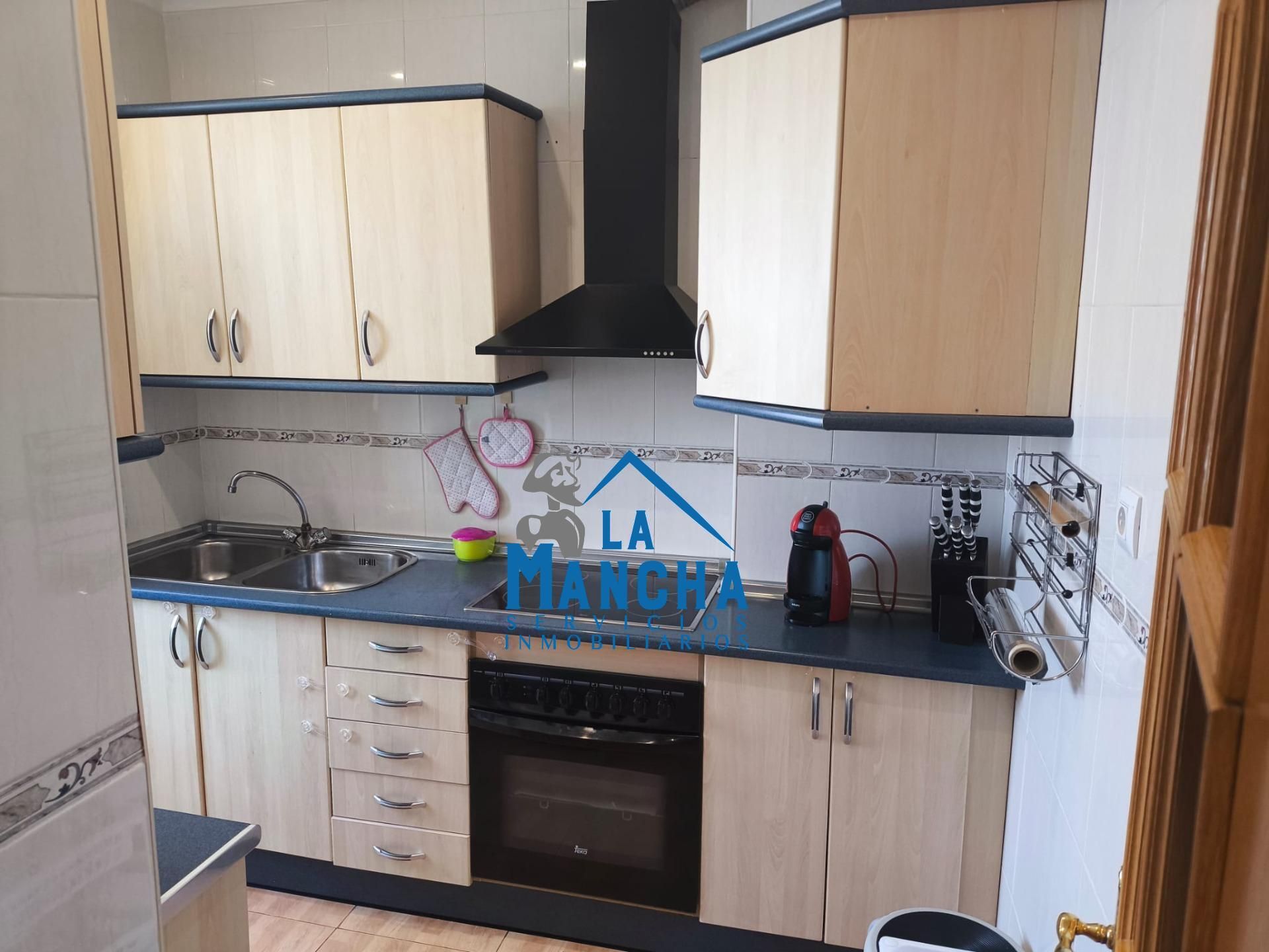 Cocina de Piso en venta en  Albacete Capital con Terraza, Amueblado y Balcón