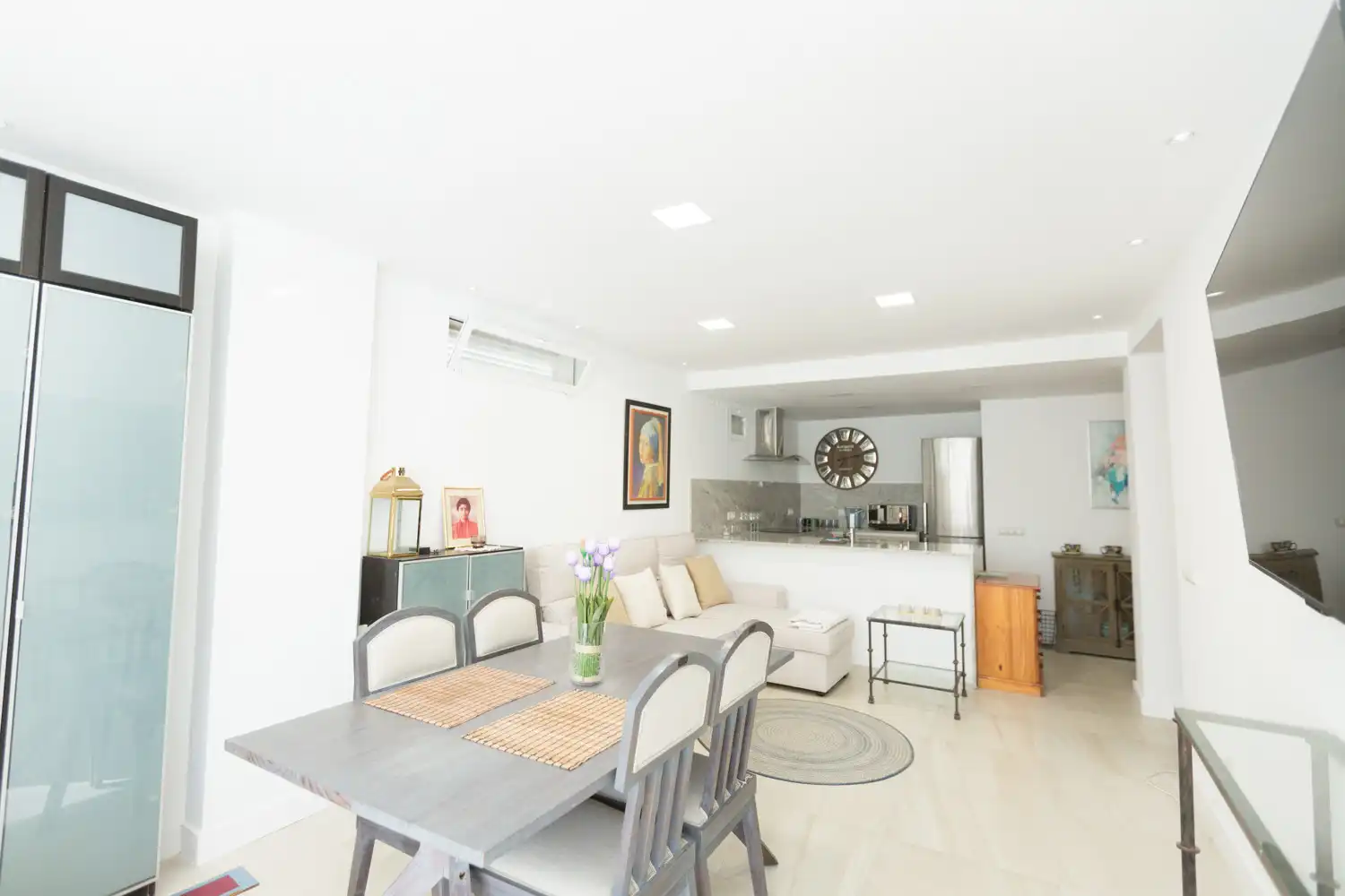 Ground floor for rent in Bello Horizonte - Lindasol