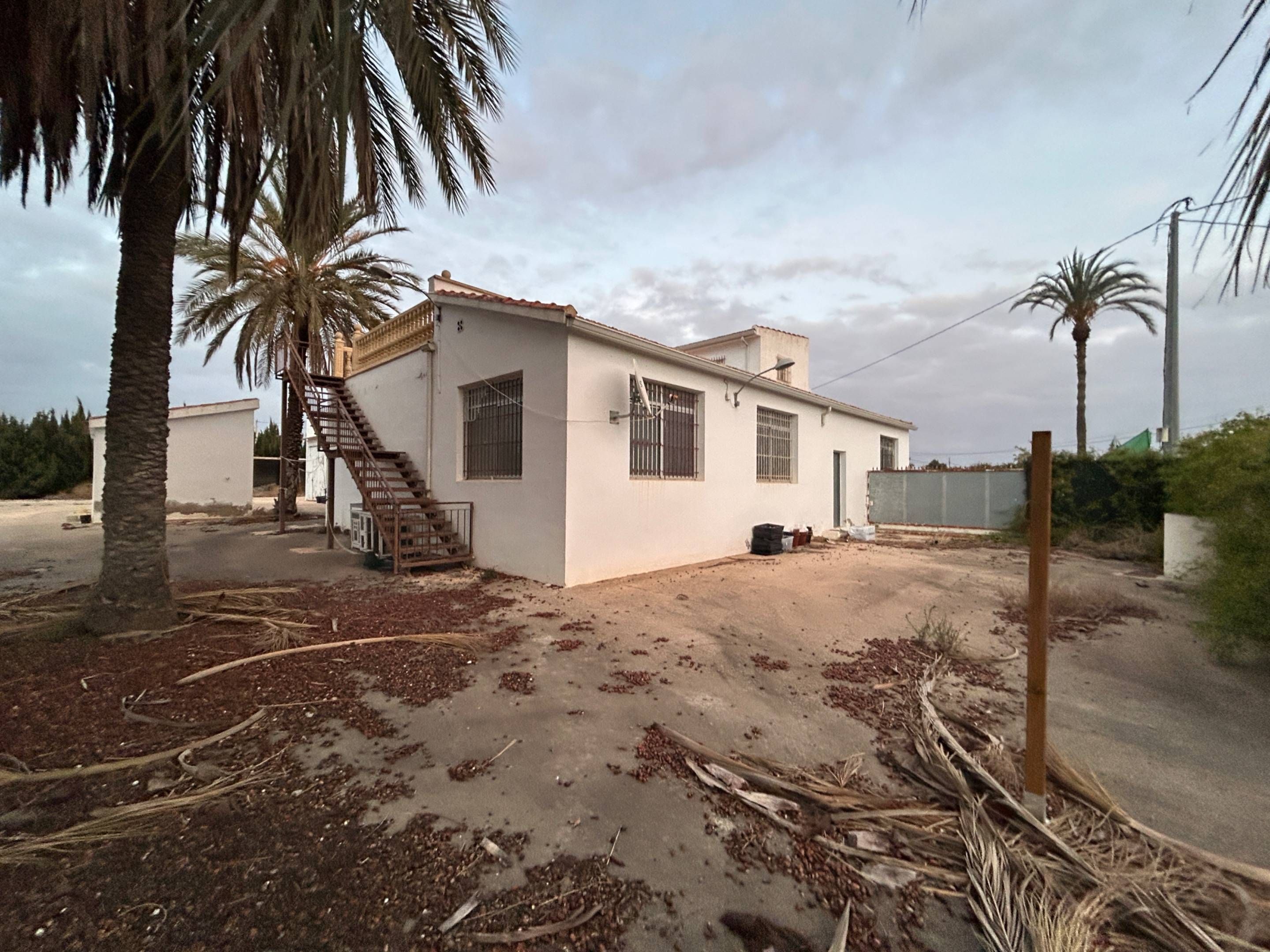 Single-family semi-detached for sale in Partida POLIGONO 3, Las Bayas