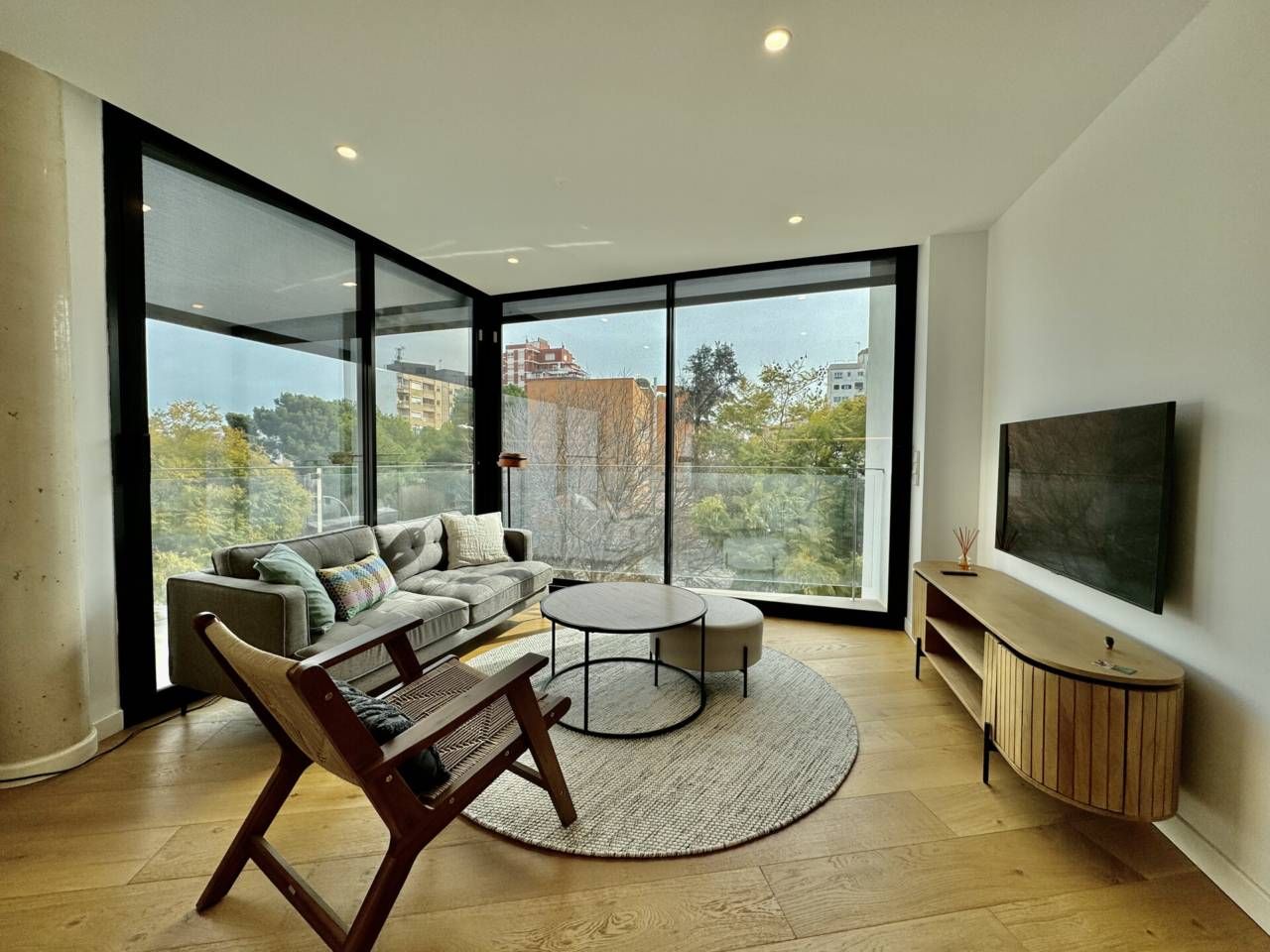 Sala d'estar de Pis de lloguer en  Palma de Mallorca amb Aire condicionat, Calefacció i Parquet