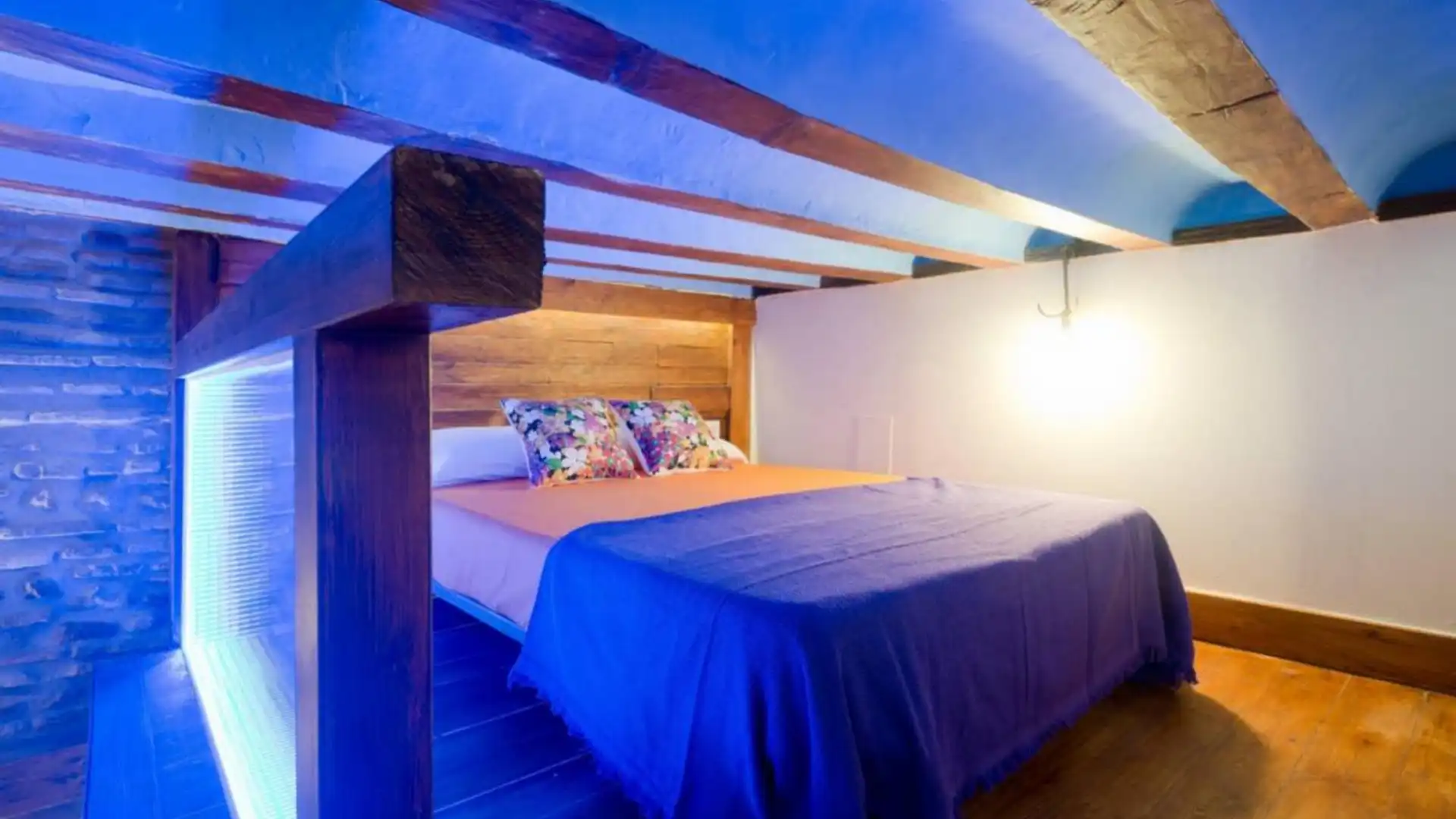 Habitación de Apartamento de alquiler en  Granada Capital con Aire acondicionado, Amueblado y Lavadora