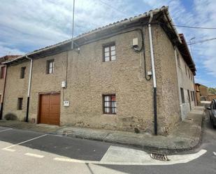Exterior view of Country house for sale in Sariegos  with Private garden