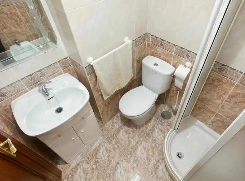 Piso en venta en Calle de Navalmoral de la Mata, Las Águilas