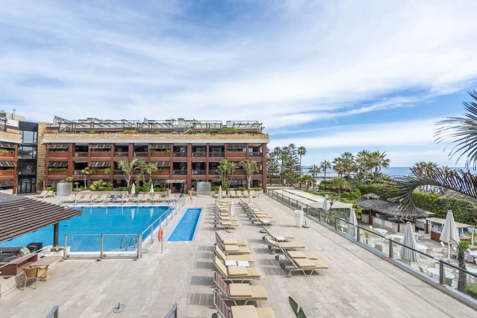 Terraza de Apartamento en venta en Marbella con Terraza, Piscina y Amueblado