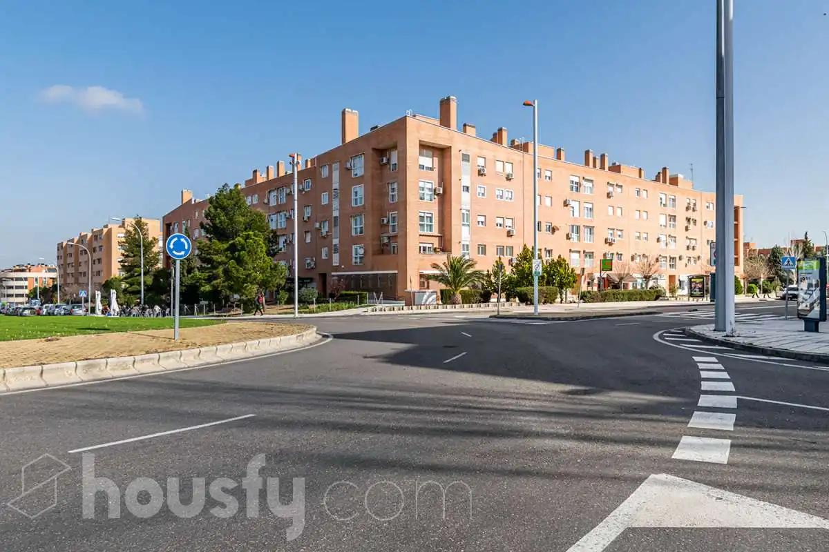 Flat for rent in Calle Río Estenilla, Santa María de Benquerencia