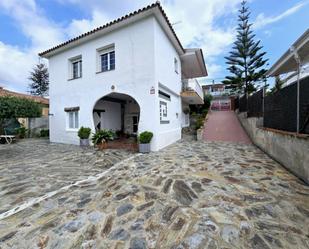 Vista exterior de Casa o xalet en venda en Castellbisbal amb Aire condicionat, Calefacció i Jardí privat