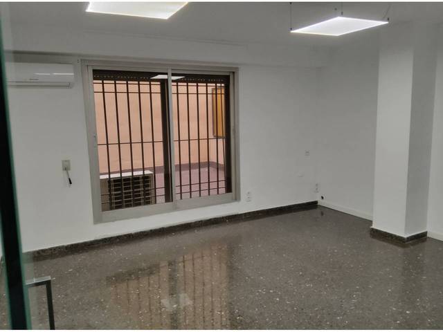 Oficina en Alquiler en Calle Embajador Vich en La Xerea